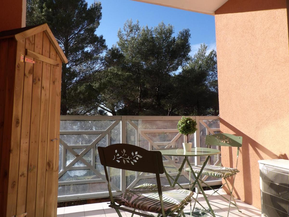 Appartement T2 Dans Residence Avec Piscine Et Tennis Saint-Raphaël Kültér fotó